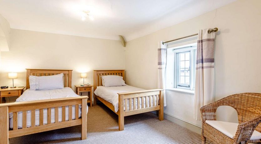 Photo of 2 Bed in Taunton