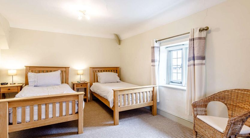 Photo of 2 Bed in Taunton