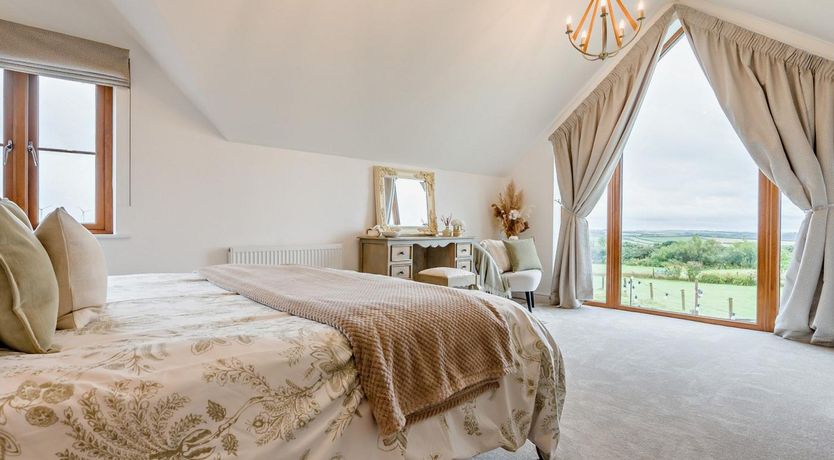 Photo of 3 Bed in Bude