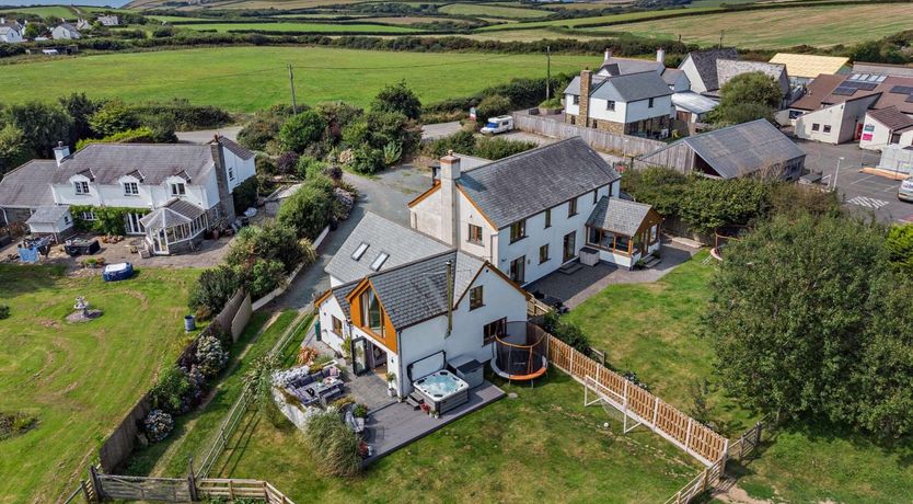 Photo of 3 Bed in Bude