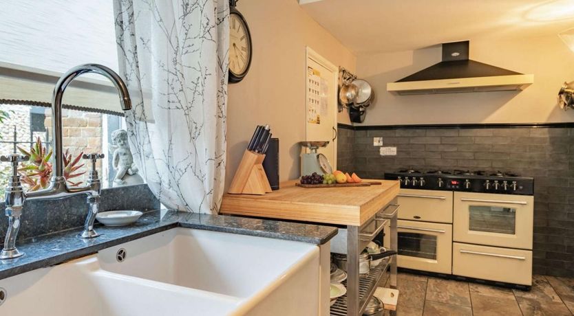 Photo of 5 Bed in Swaffham