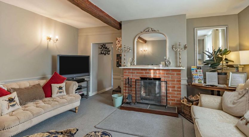 Photo of 5 Bed in Swaffham