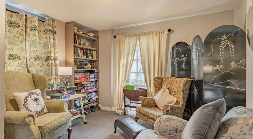 Photo of 5 Bed in Swaffham