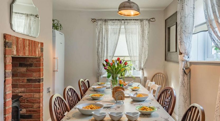 Photo of 5 Bed in Swaffham