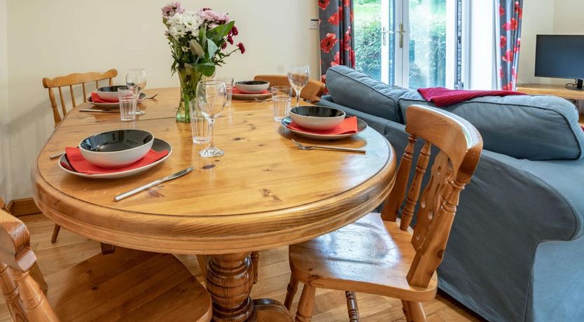 Photo of 2 Bed in Abergavenny