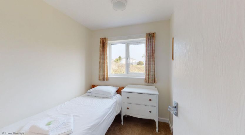 Photo of F70 Relaxezvous, Riviere Towans