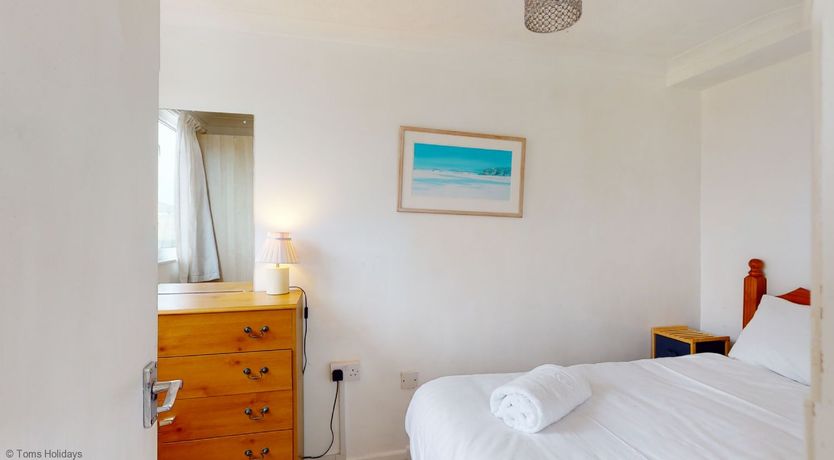 Photo of F62 Near Sea, Riviere Towans