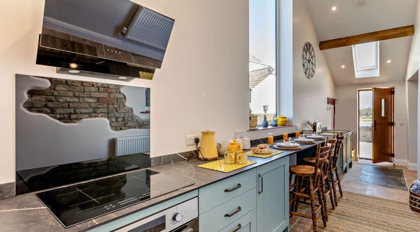 Photo of 3 Bed in Highbridge