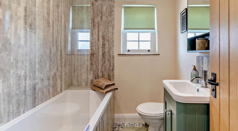 Photo of 3 Bed in Highbridge