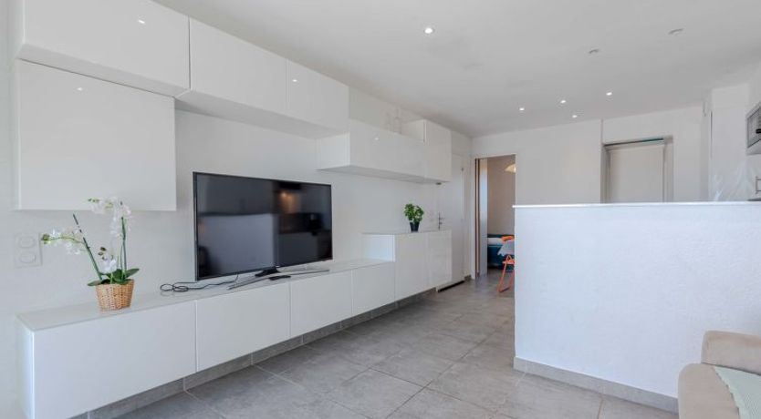 Photo of Palmyra Apartment 9