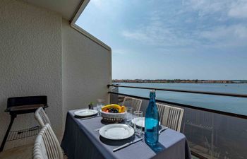 Les Marquises Apartment 5 Holiday Home