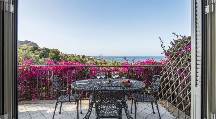 Photo of Cicladi Santorini Apartment 7