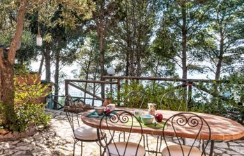 Rosa Marina Holiday Home