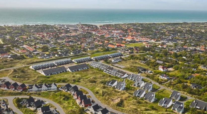 Photo of "Mimi" - 900m from the sea