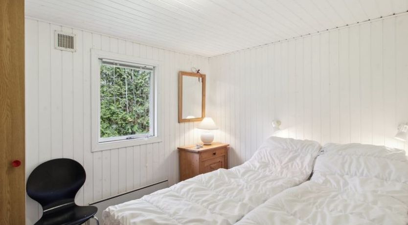 Photo of "Iris" - 300m from the sea