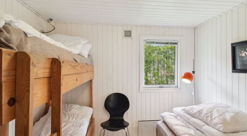 Photo of "Iris" - 300m from the sea