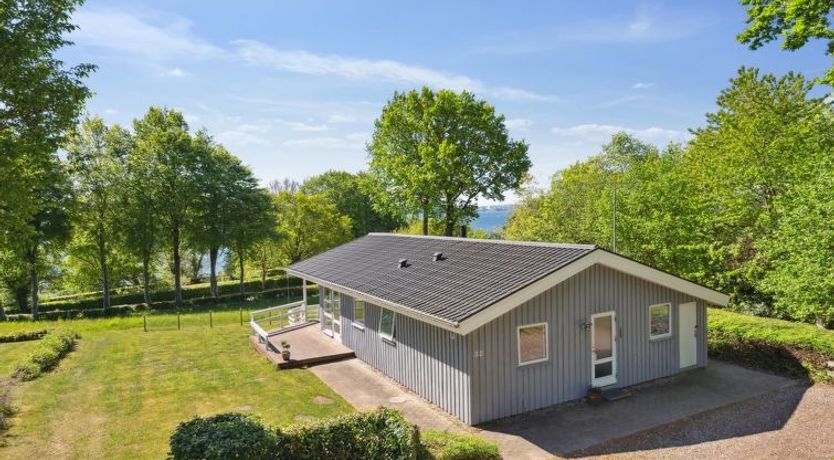 Photo of "Conradine" - 600m from the sea