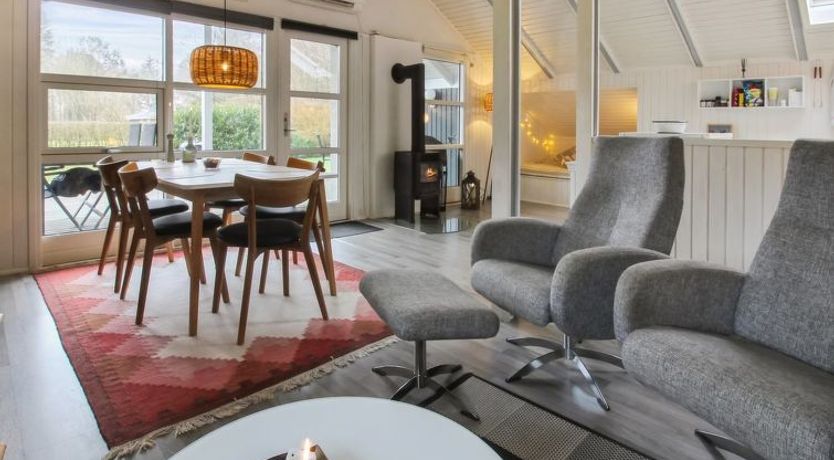 Photo of "Rosalie" - 29km from the sea