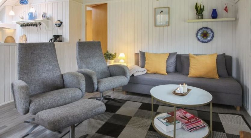 Photo of "Rosalie" - 29km from the sea