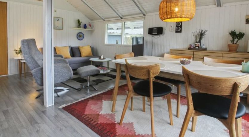 Photo of "Rosalie" - 29km from the sea