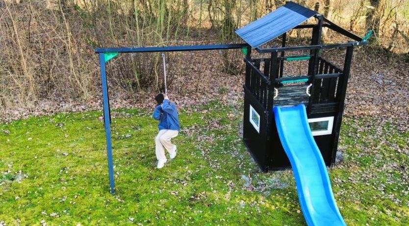 Photo of "Hasti" - 700m from the sea