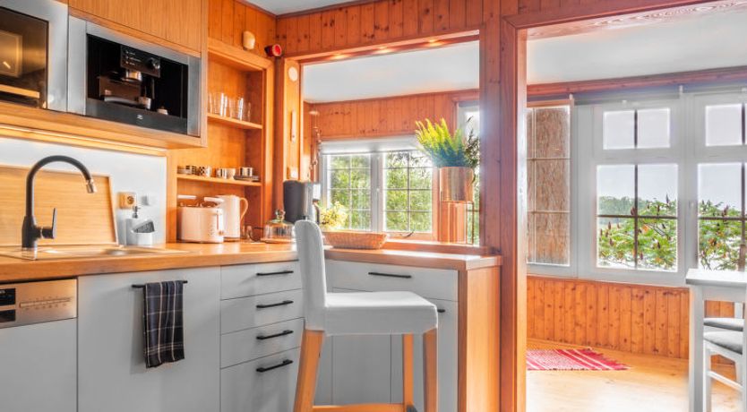 Photo of Pondside Retreat & Canoe