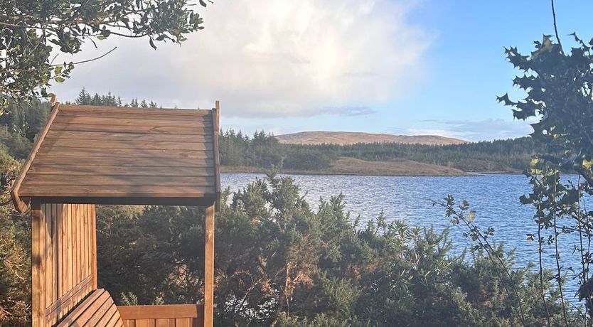 Photo of Stunning Lake Cottage