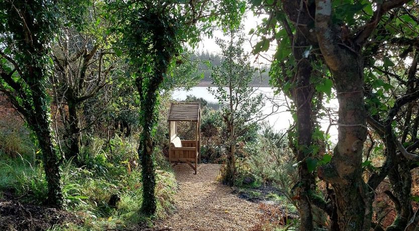 Photo of Stunning Lake Cottage