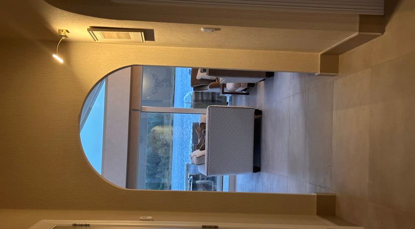 Photo of Stunning Lake Cottage