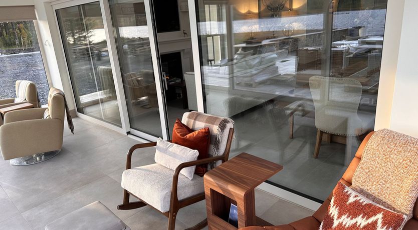 Photo of Stunning Lake Cottage