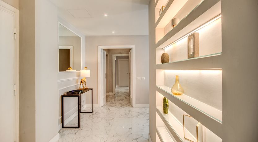 Photo of Carrara Marble & Velvet