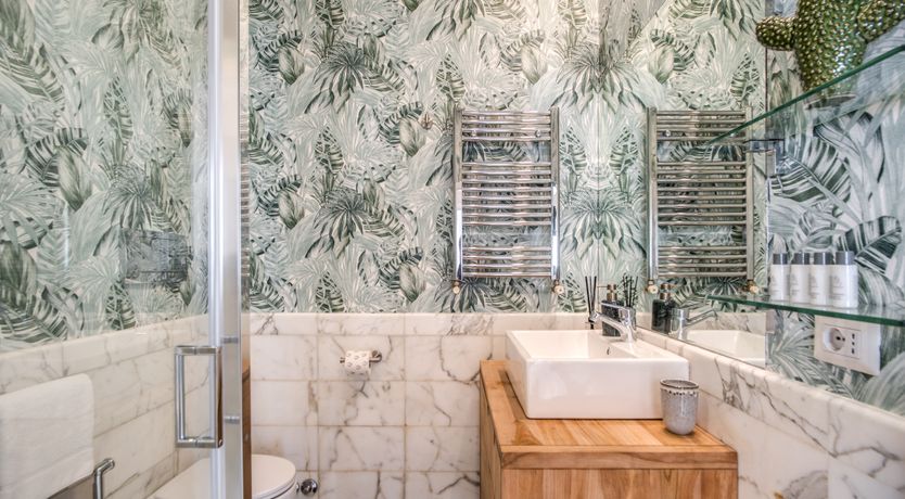 Photo of Carrara Marble & Velvet