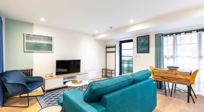 Photo of Crown & Glory