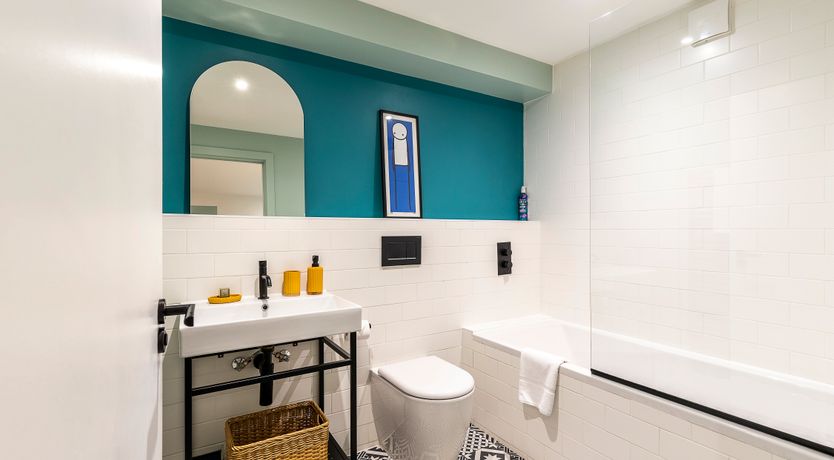 Photo of Crown & Glory