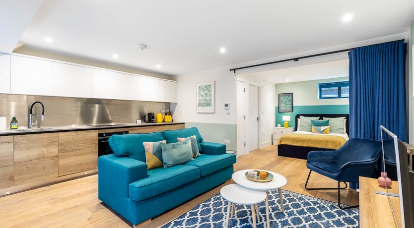 Photo of Crown & Glory