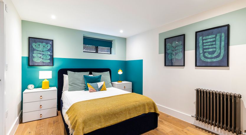 Photo of Crown & Glory