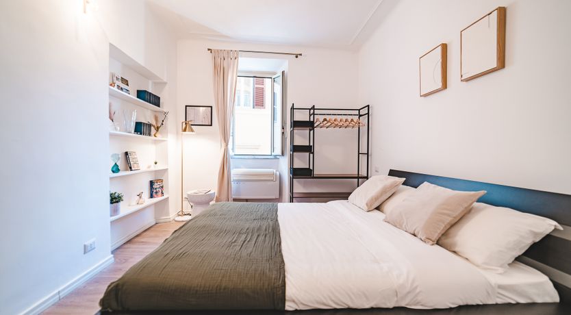 Photo of The Roman View