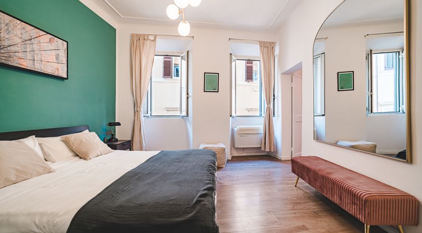 Photo of The Roman View