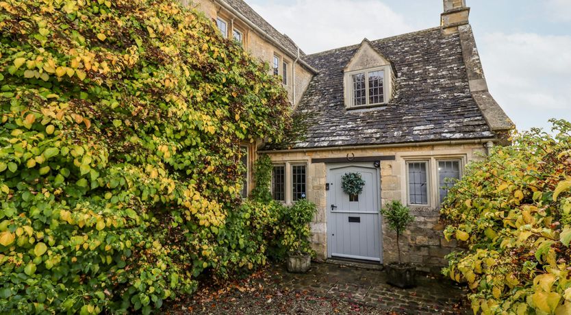 Photo of River Windrush Valley Cottage
