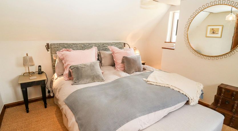 Photo of River Windrush Valley Cottage