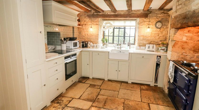 Photo of River Windrush Valley Cottage