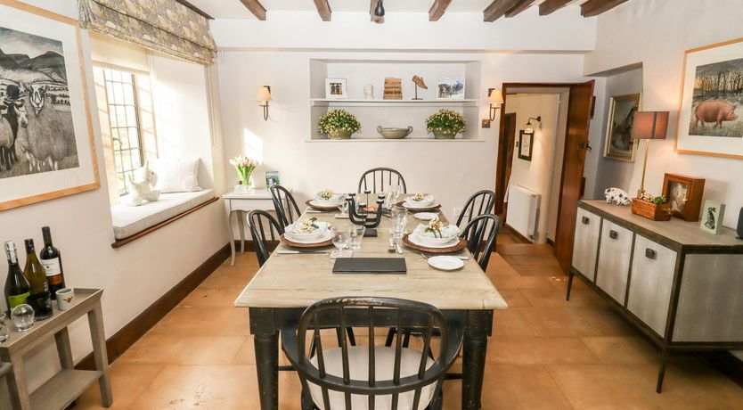 Photo of River Windrush Valley Cottage