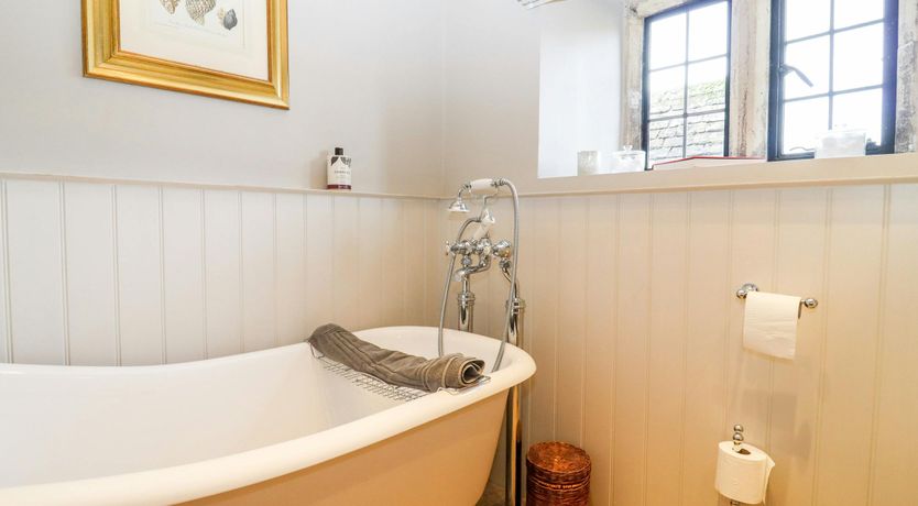 Photo of River Windrush Valley Cottage