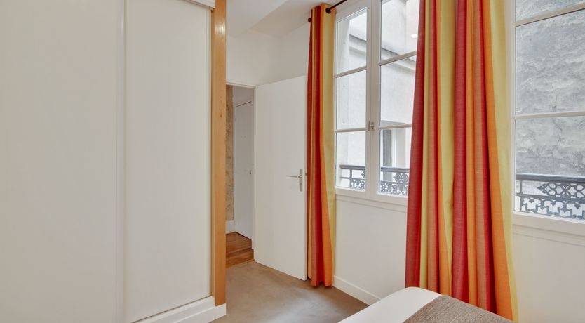 Photo of Parisian Stone