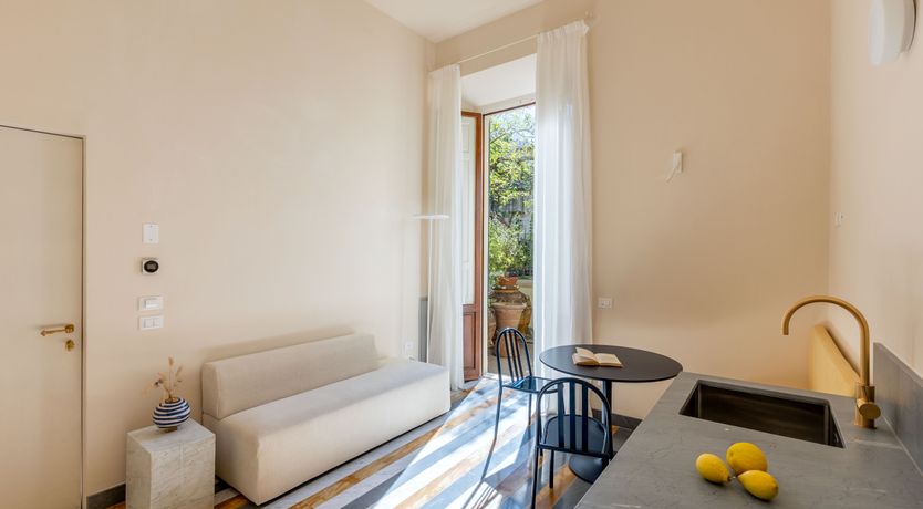 Photo of Florence Ochre