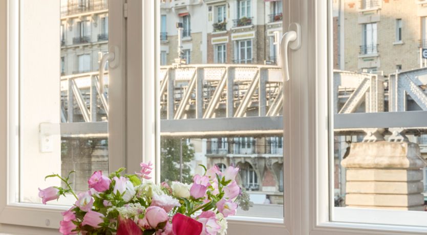 Photo of Queen of the Moment