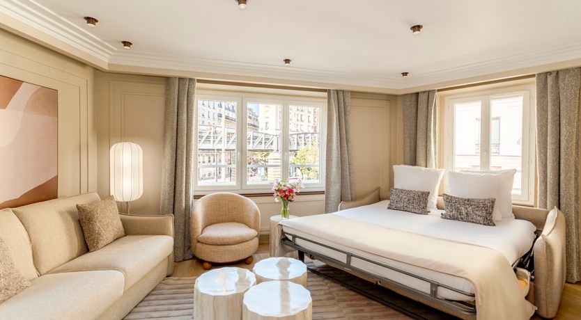 Photo of Queen of the Moment