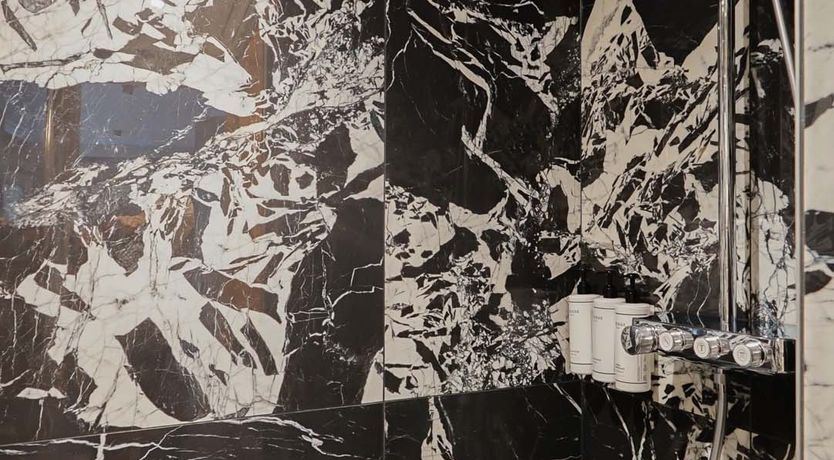 Photo of Queen of the Moment