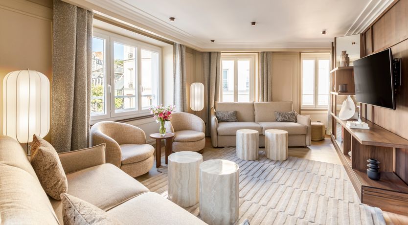 Photo of Queen of the Moment