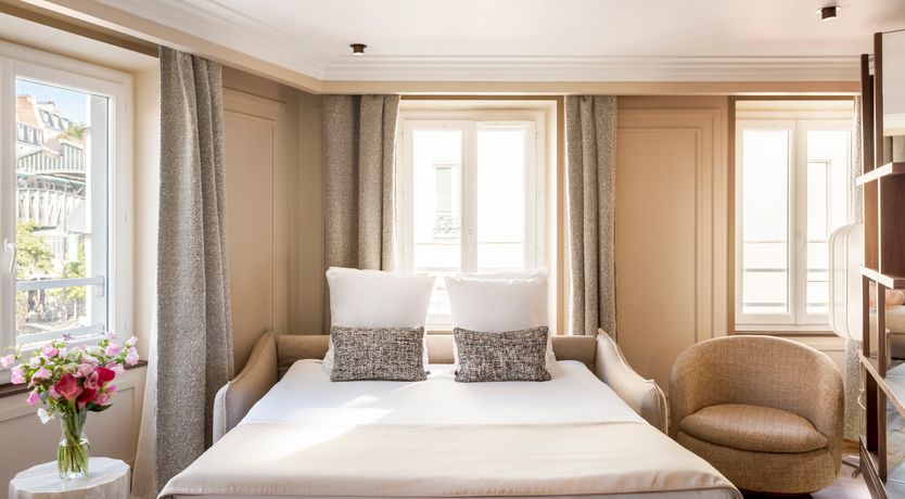 Photo of Queen of the Moment